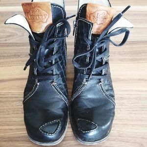 Rovers Boots sz 36